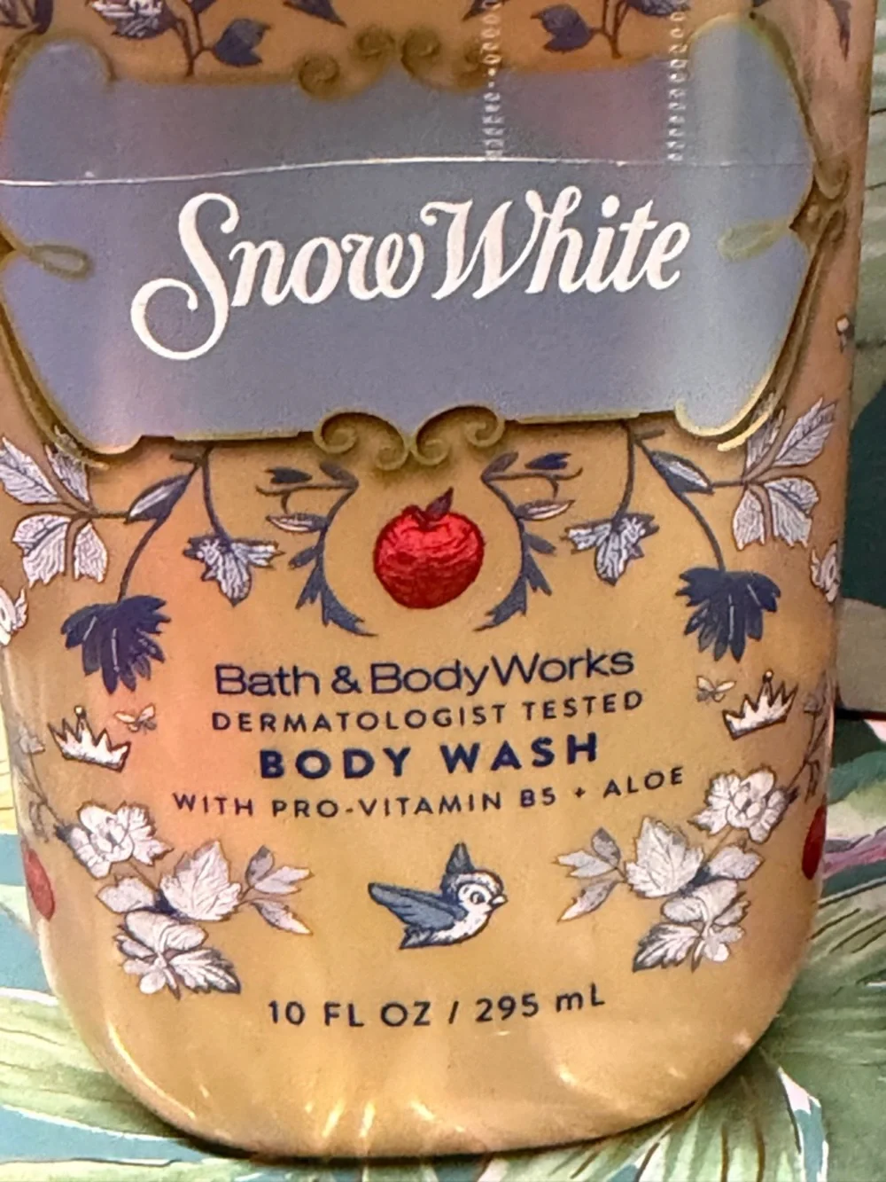 Bath & Body Works Disney Snow White Body Wash & Cream MSRP $36 - Picture 3 of 8